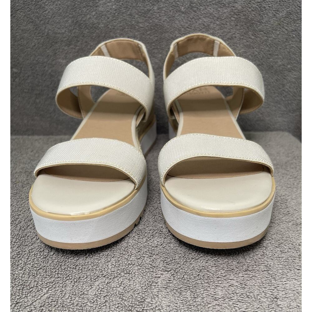 Madde NYC Womens s Wedge Strappy White Sandals Size 9
